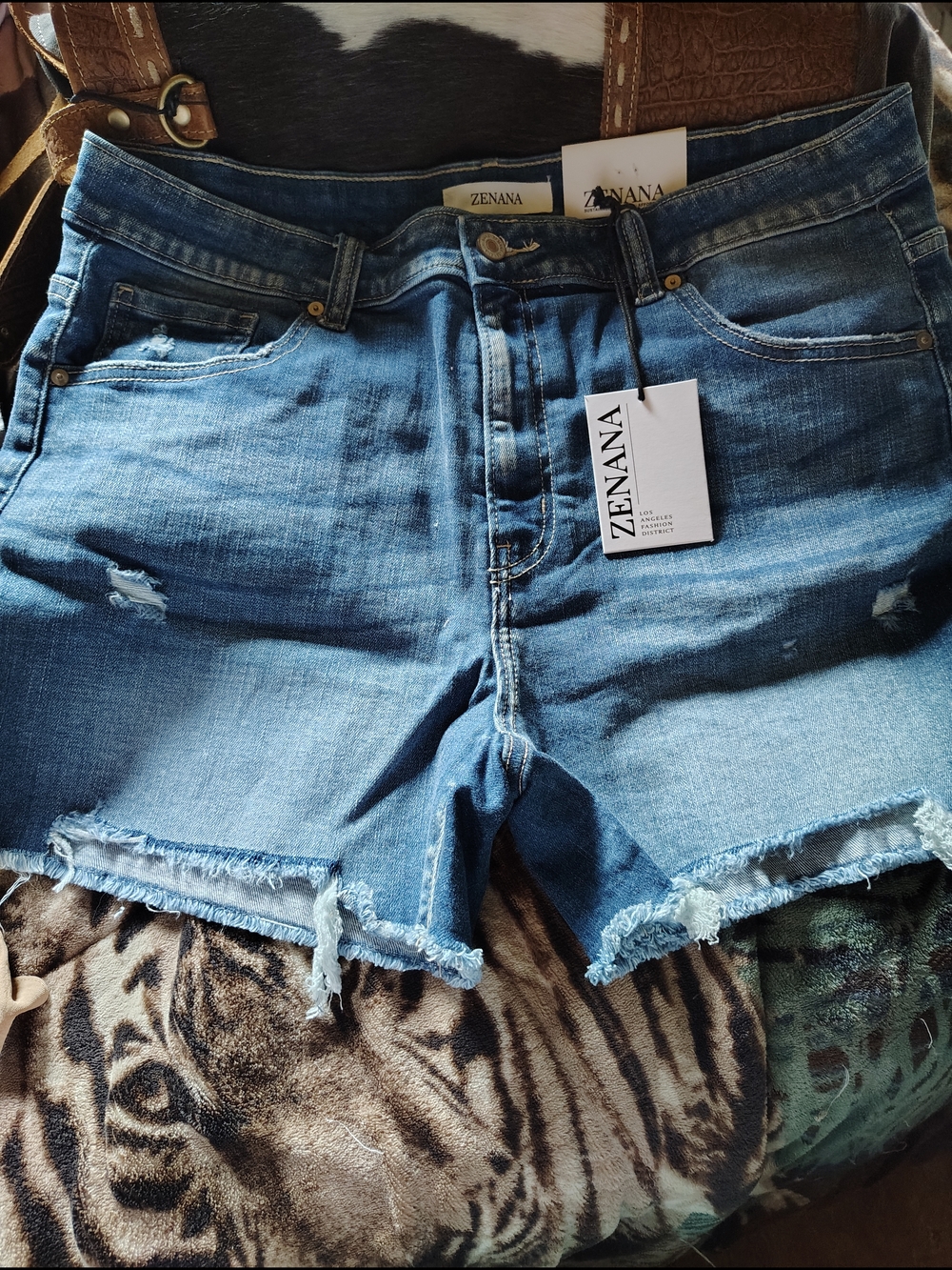 Zenana Outfitters Medium Blue Distressed Denim Cutoff Shorts